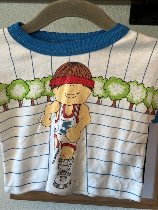 Other - Vintage 70s/80s Retro Jogging Boy Graphic Ringer T-Shirt